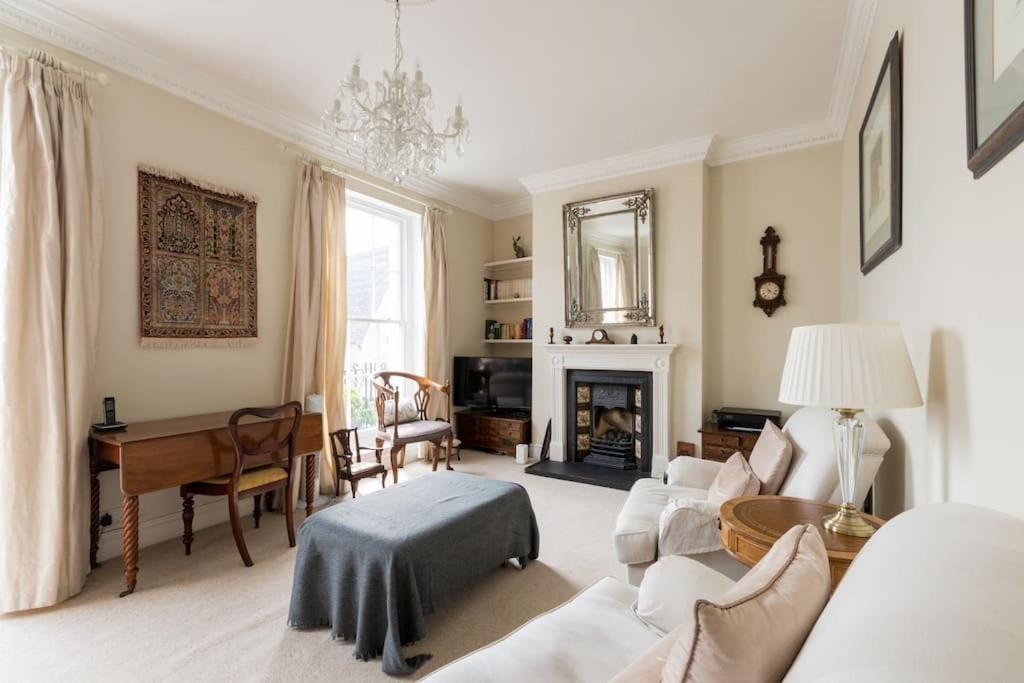 Four Bedroom Townhouse In Famous Suffolks Area Cheltenham Extérieur photo