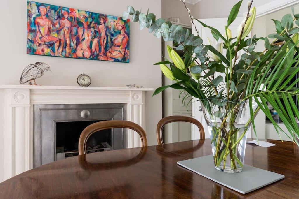 Four Bedroom Townhouse In Famous Suffolks Area Cheltenham Extérieur photo